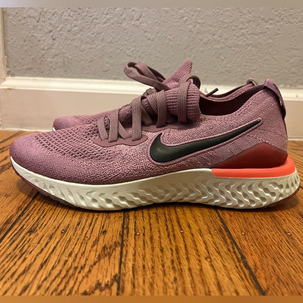 NWT Nike Women's Epic React Flyknit 2 in Plum Size 7